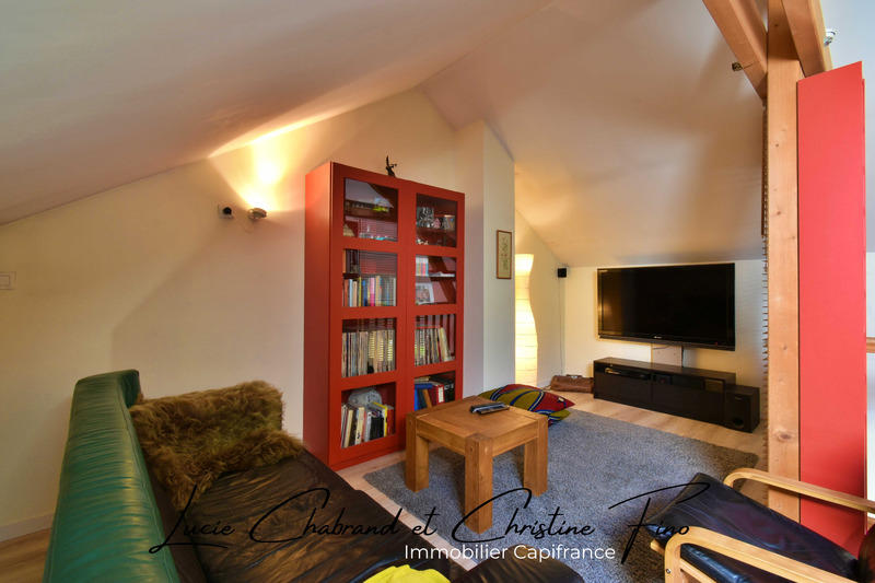 Maison - 187 m² - 10 pièces