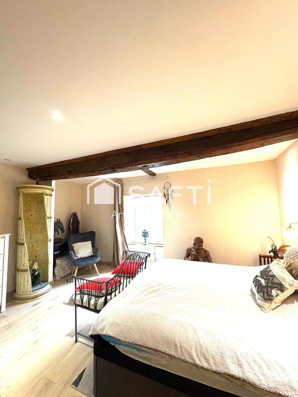 Maison - 140 m² - 7 pièces