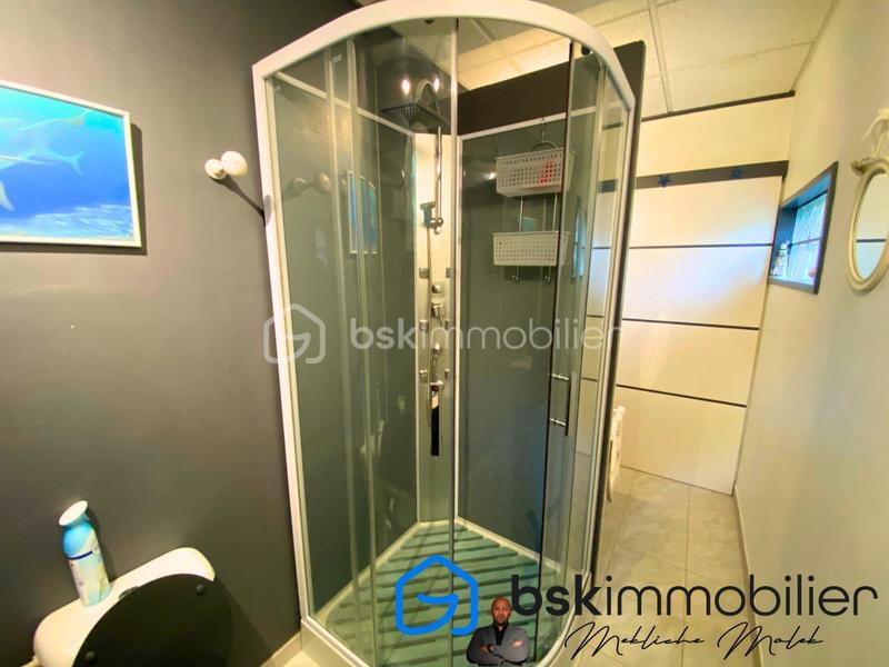 Maison - 175 m² - 7 pièces