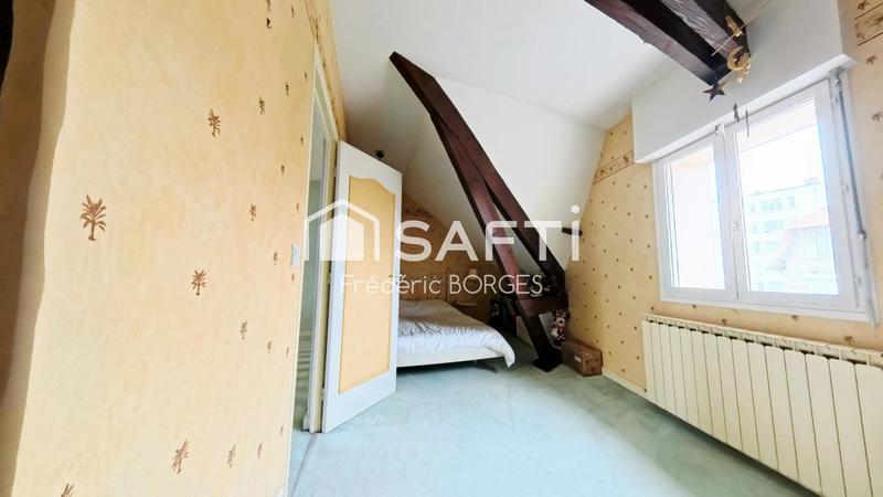 Maison - 228 m² - 7 pièces