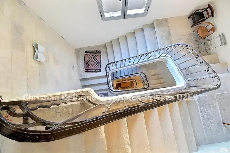 Demeure - 320 m² - 10 pièces