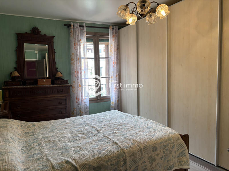 Maison - 189 m² - 10 pièces