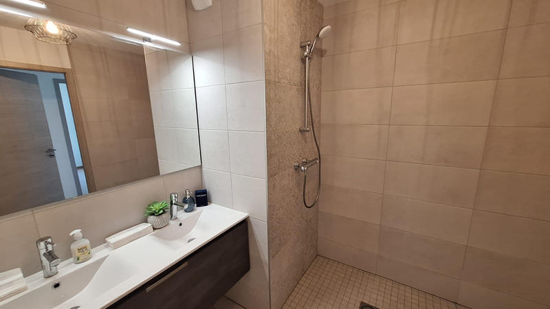 Appartement - 92 m² - 4 pièces