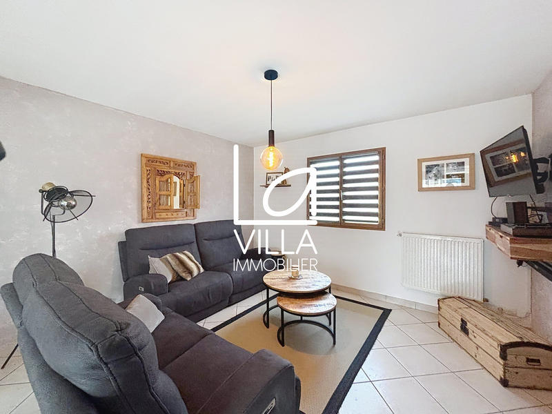 Maison traditionnelle - 117 m² - 6 pièces