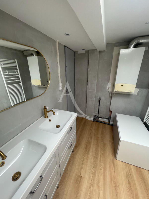 Maison - 84 m² - 5 pièces