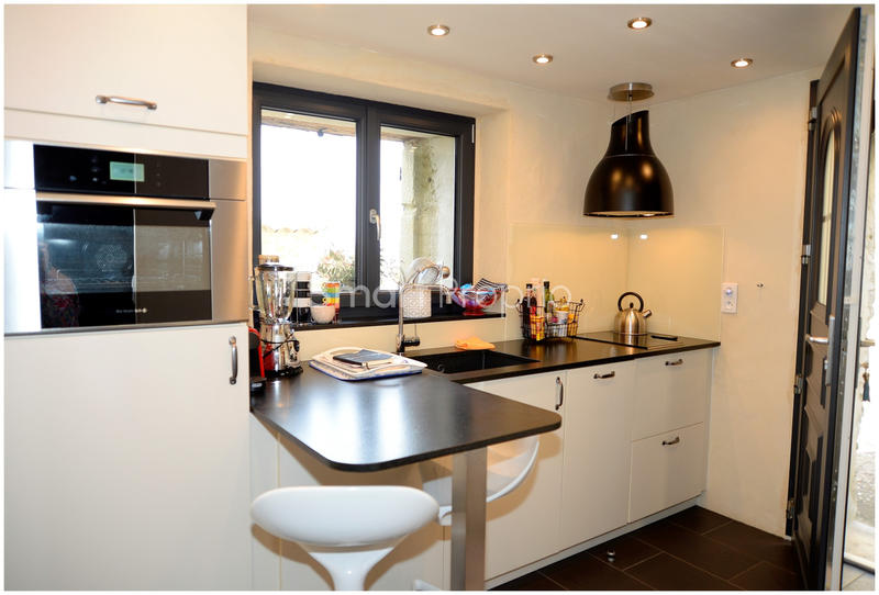 Propriété - 320 m² - 10 pièces