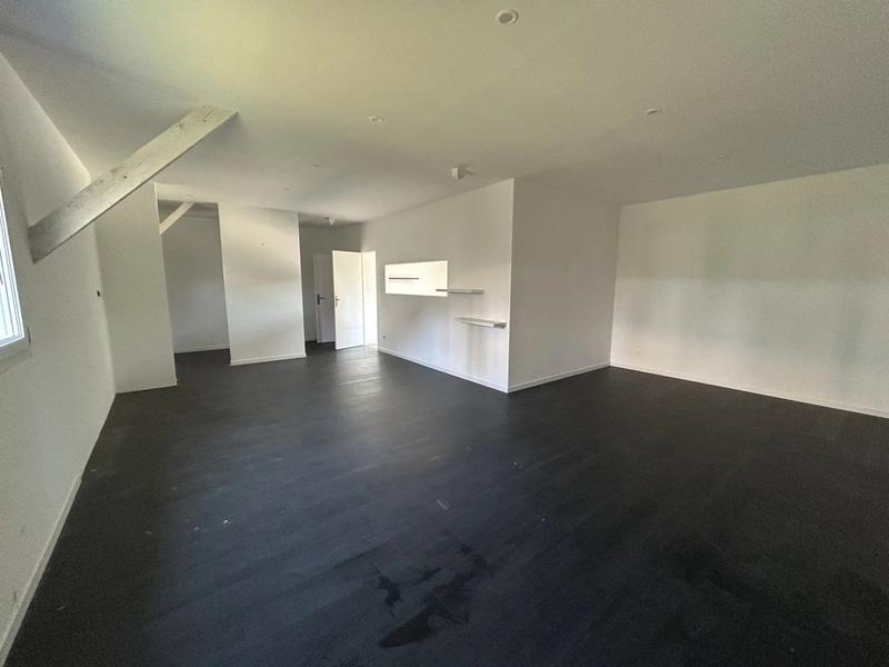 Bureau - 80 m² - 1 pièce