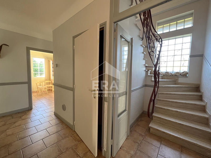 Maison - 198 m² - 8 pièces