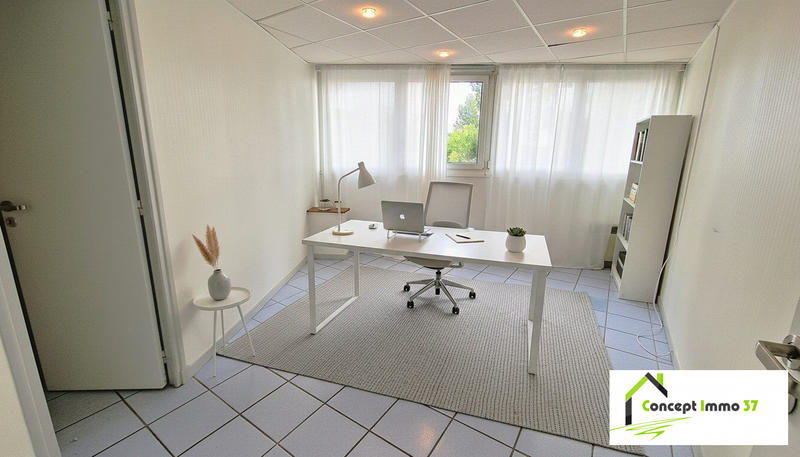 Appartement - 186 m² - 8 pièces