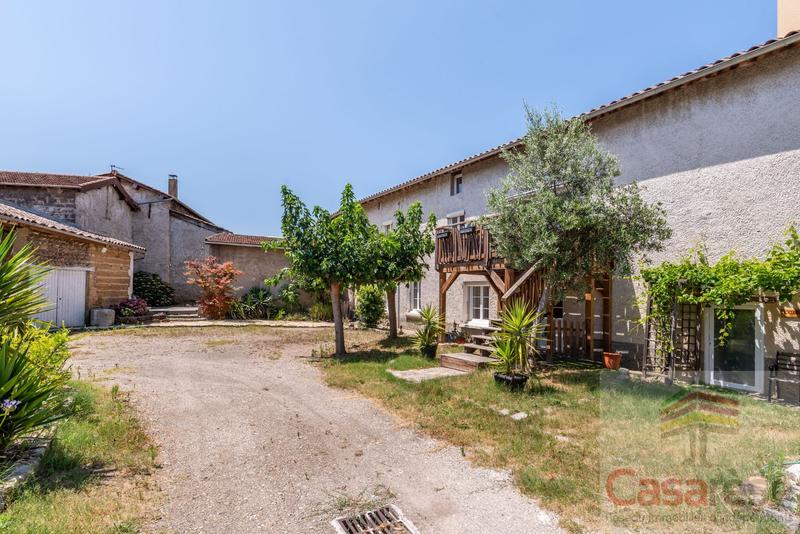 Maison - 180 m² - 6 pièces