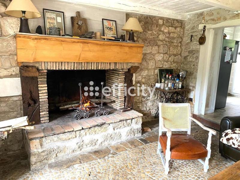 Maison - 121 m² - 6 pièces