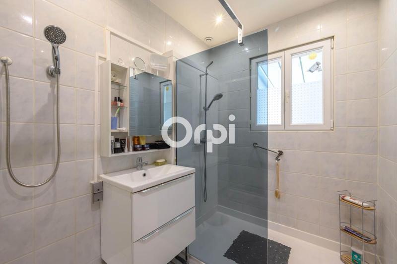 Maison - 180 m² - 7 pièces