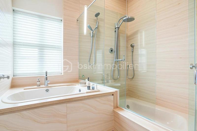 Appartement - 75 m² - 4 pièces