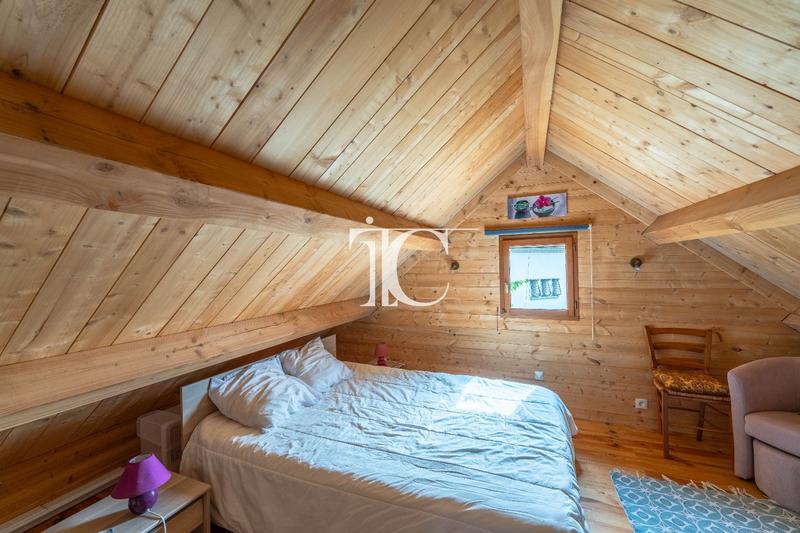 Maison de bois - 70 m² - 4 pièces