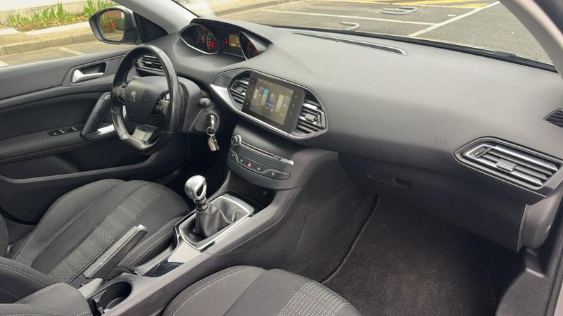 Peugeot 308 II 1.6 BlueHDi 120 Style