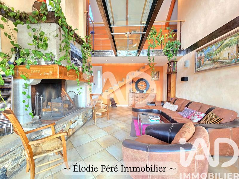 Maison de maîtres - 235 m² - 6 pièces