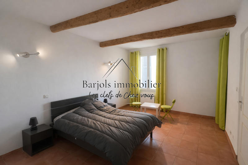 Appartement - 90 m² - 3 pièces