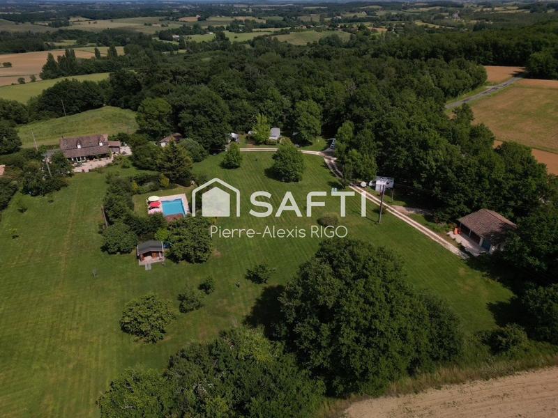 Maison - 185 m² - 6 pièces