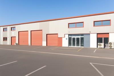 Entrepôt - 340 m² - 8 pièces