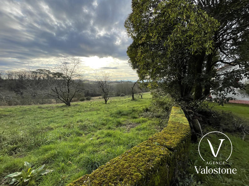 Appartement - 197 m² - 10 pièces