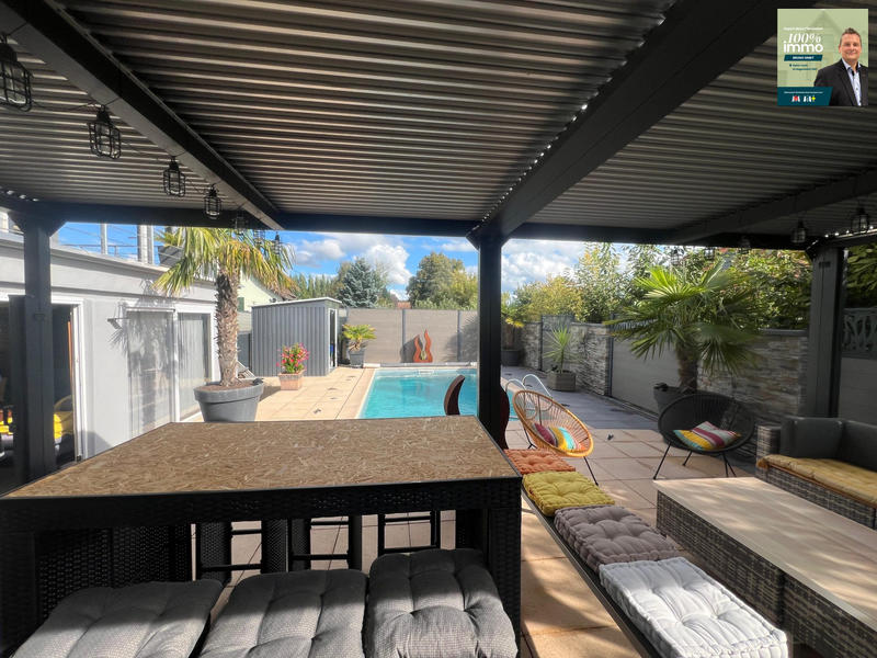 Maison - 102 m² - 5 pièces