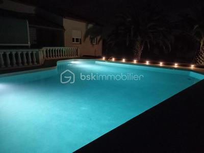 Villa - 180 m² - 6 pièces