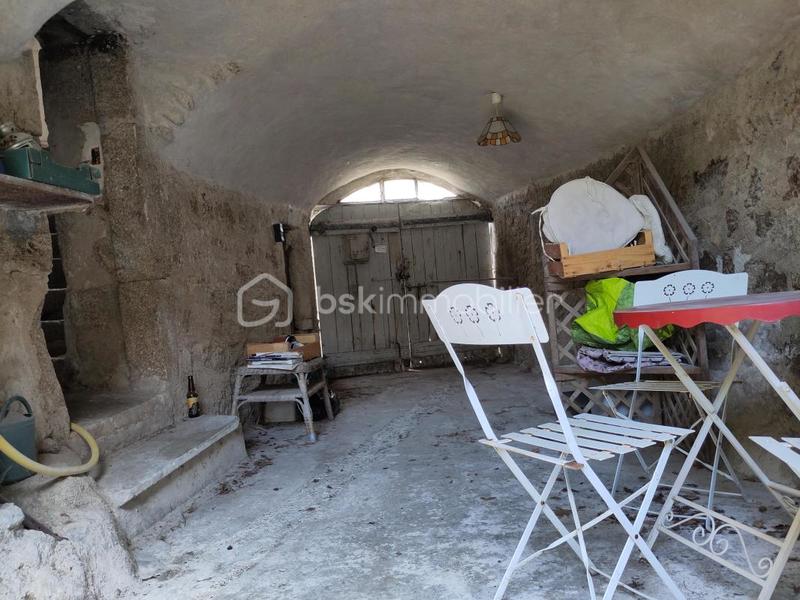 Maison de village - 80 m² - 4 pièces