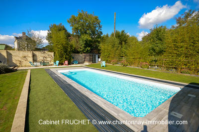 Maison - 232 m² - 6 pièces