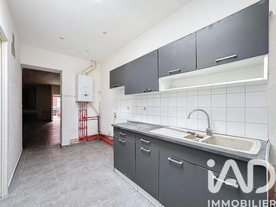 Maison - 91 m² - 5 pièces