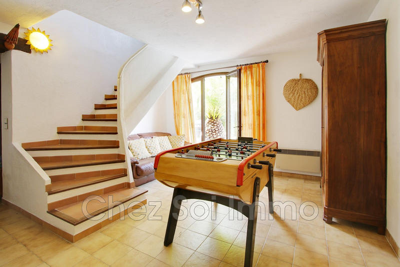 Villa - 235 m² - 8 pièces