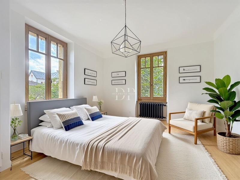 Maison bourgeoise - 227 m² - 7 pièces