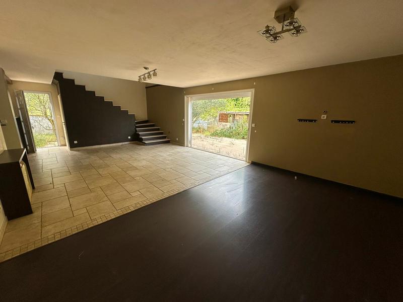 Immeuble - 127 m² - 6 pièces