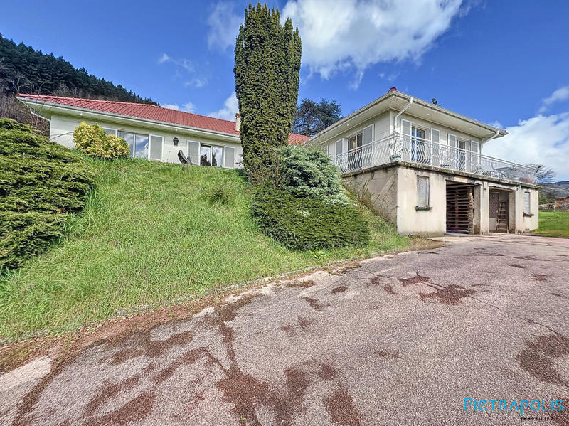 Maison - 185 m² - 7 pièces