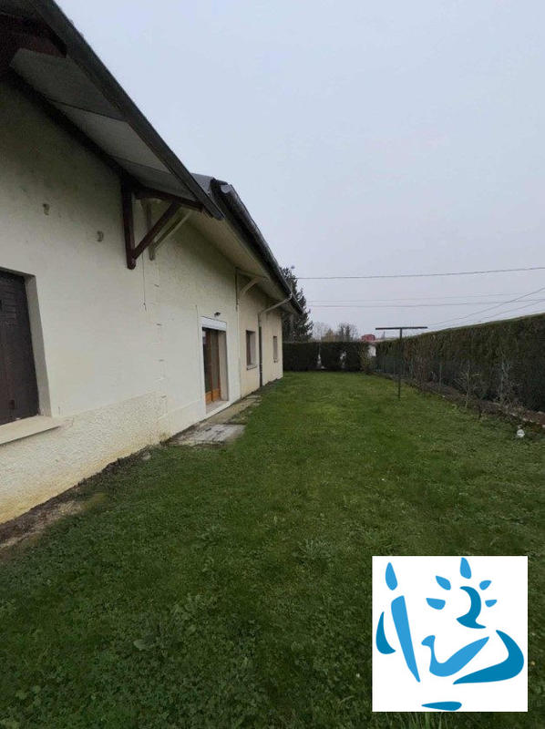 Maison - 265 m² - 18 pièces