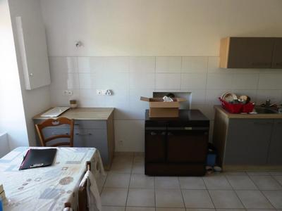 Maison en pierre - 75 m² - 4 pièces