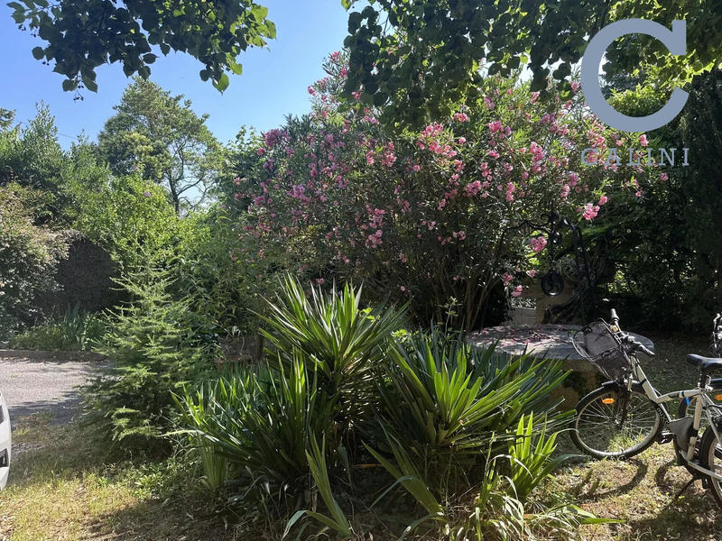 Maison - 203 m² - 8 pièces