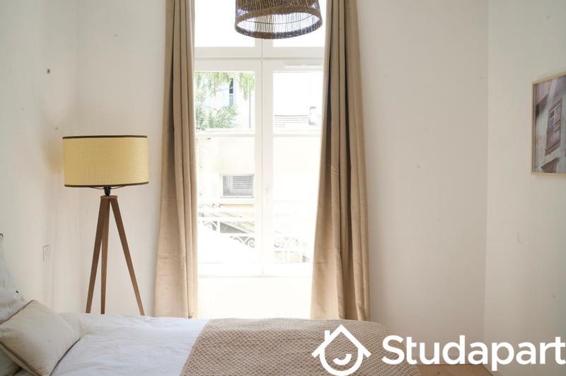 Chambre - 13 m² - 1 pièce