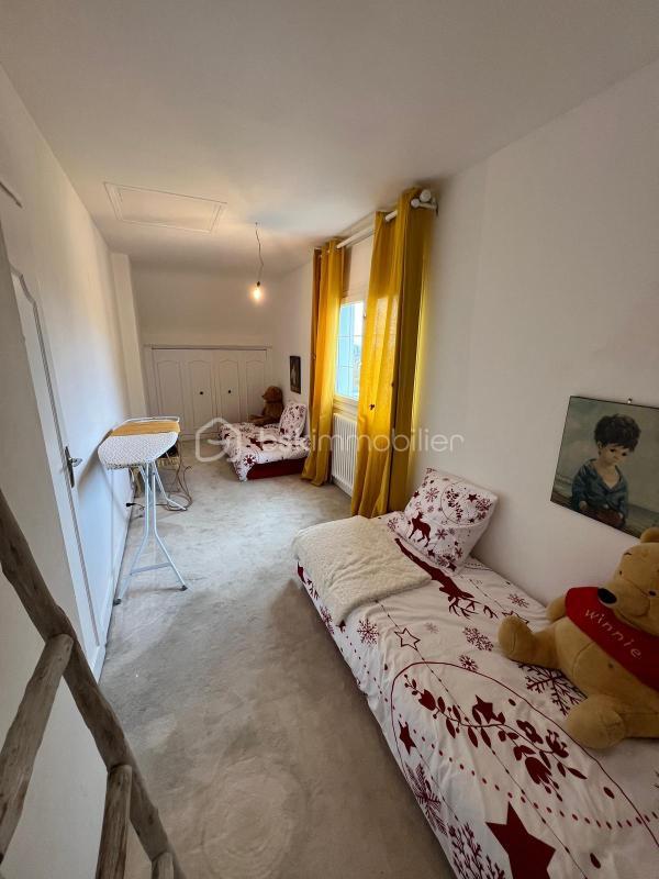 Maison - 170 m² - 8 pièces