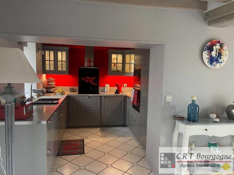 Maison ancienne - 177 m² - 9 pièces