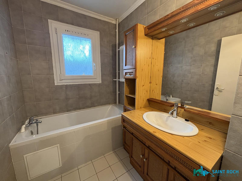 Appartement - 80 m² - 4 pièces