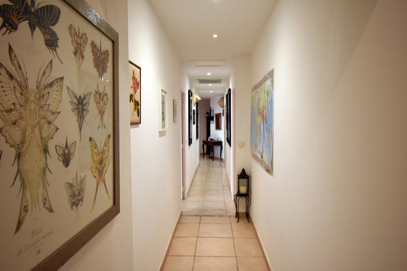 Villa - 183 m² - 6 pièces