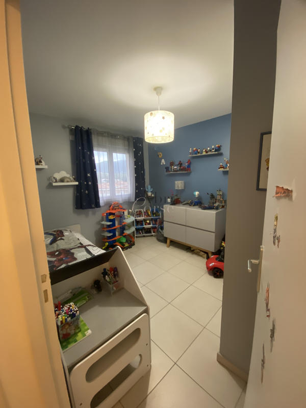 Appartement - 79 m² - 4 pièces