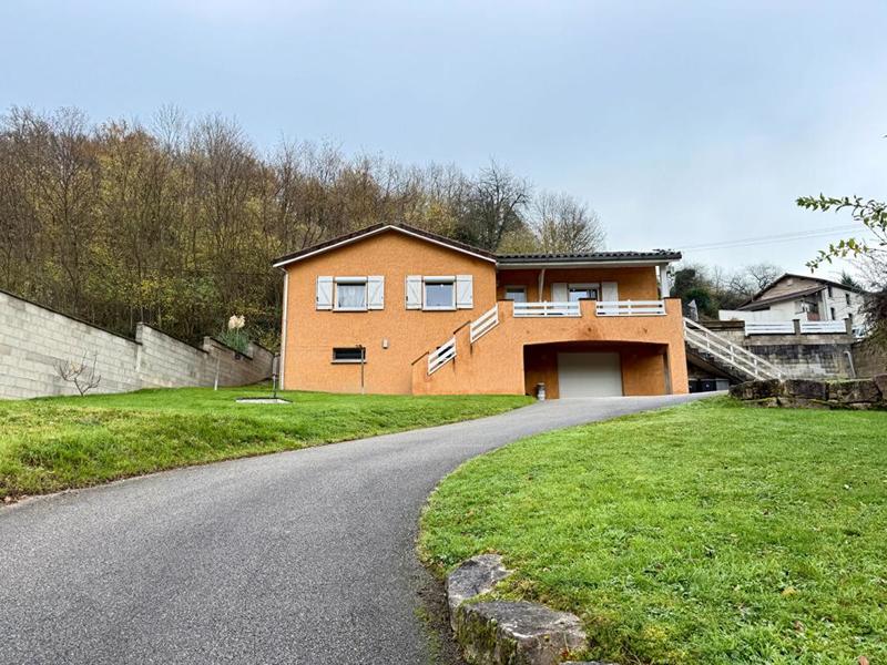 Maison - 93 m² - 5 pièces