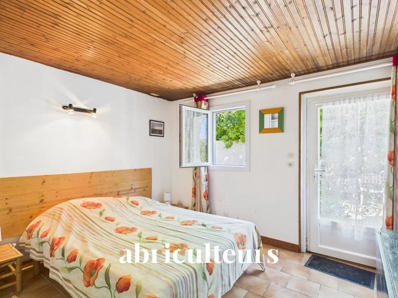 Maison - 103 m² - 11 pièces