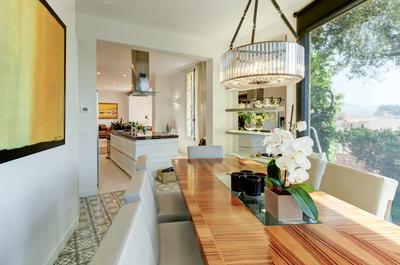 Maison - 211 m² - 8 pièces