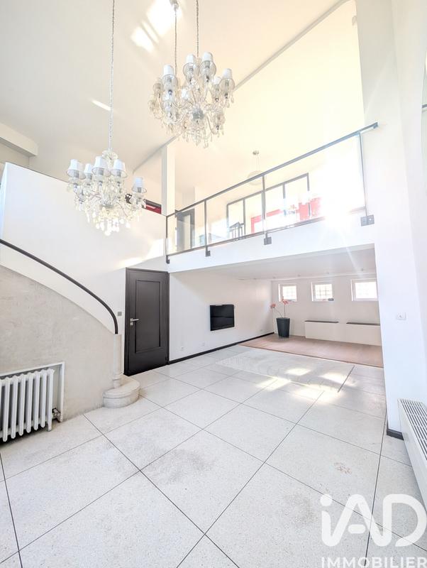 Maison - 182 m² - 6 pièces