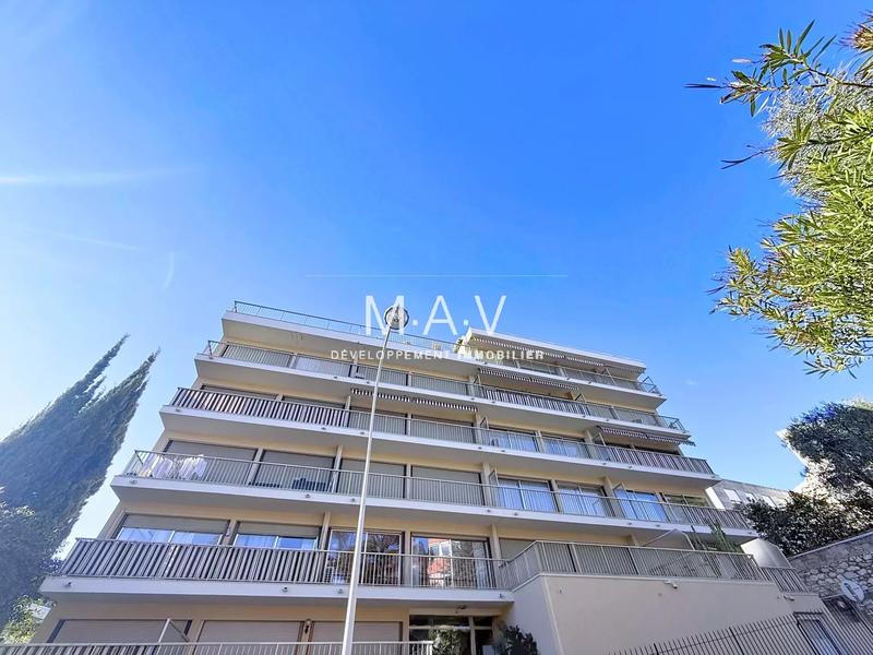 Appartement - 77 m² - 3 pièces