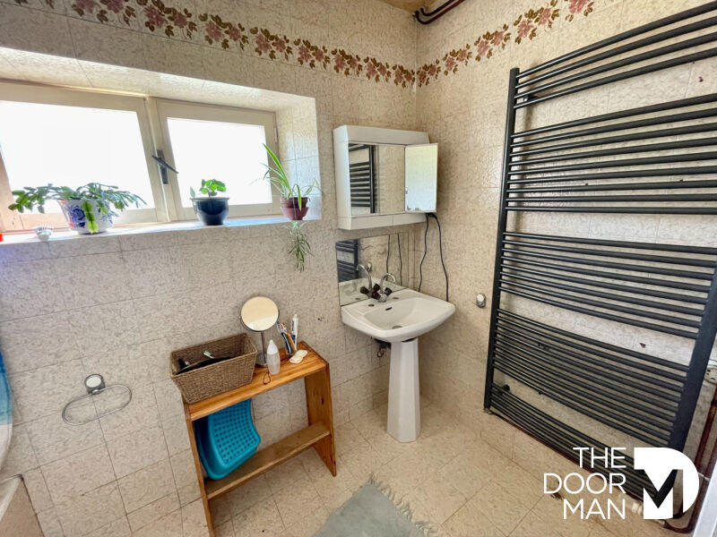 Corps de ferme - 218 m² - 7 pièces