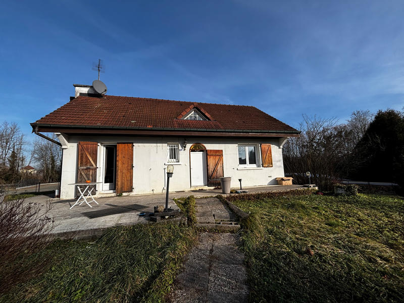 Maison - 93 m² - 4 pièces
