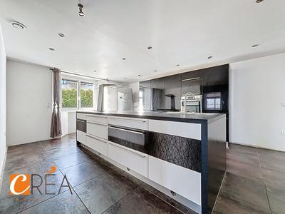 Duplex - 178 m² - 6 pièces